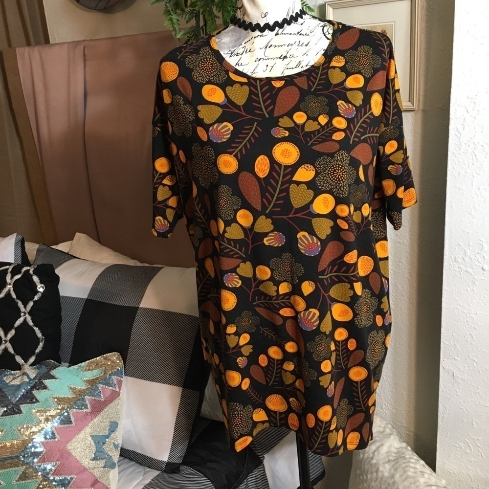 LulaRoe fall colored drop shoulder hi low hem top
